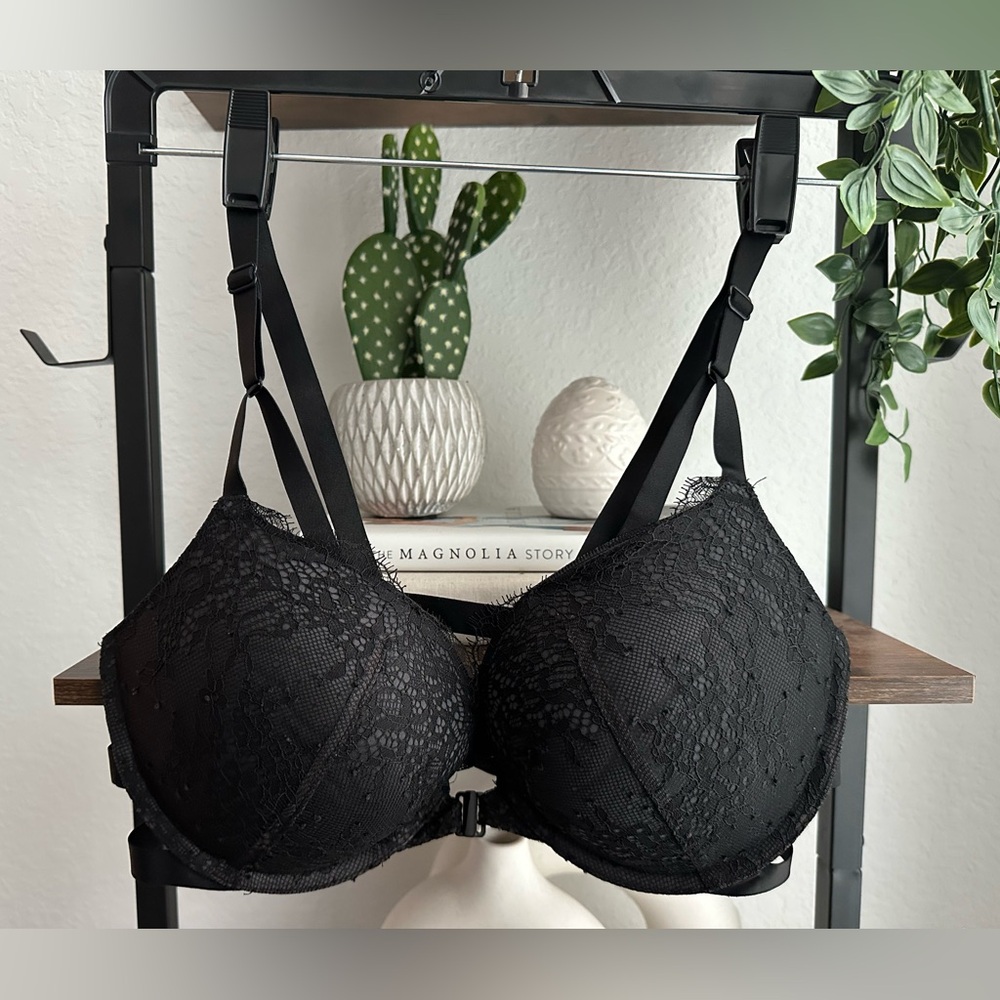 EUC Victoria’s Secret Lace Push-up Front Clasp Bra